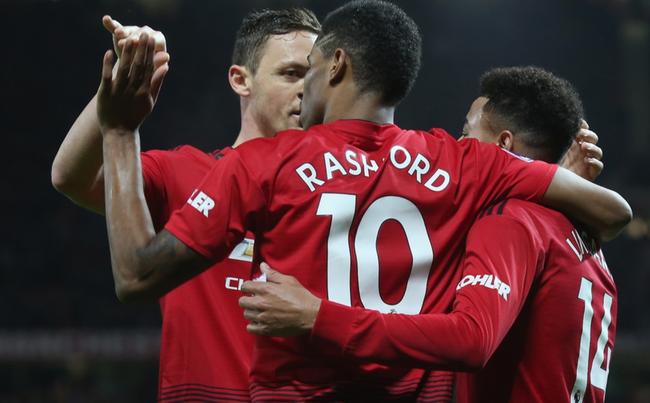 拉近彼此的 拉近彼此的